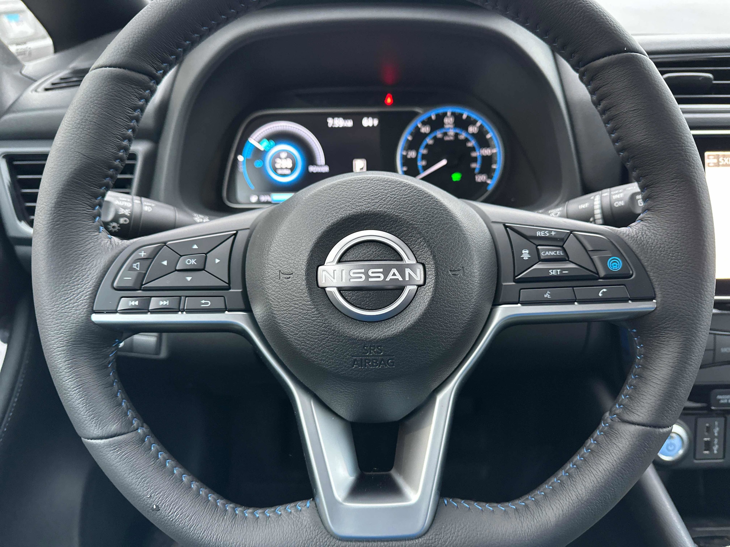 2025 Nissan Leaf SV Plus photo 5