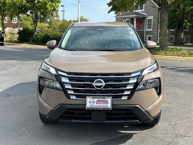 2024 Nissan Rogue SV photo 2