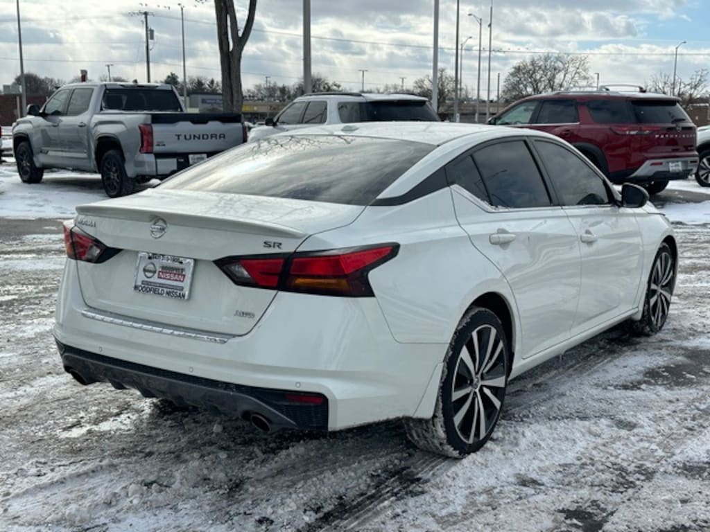 Certified 2022 Nissan Altima 2.5 SR Sedan