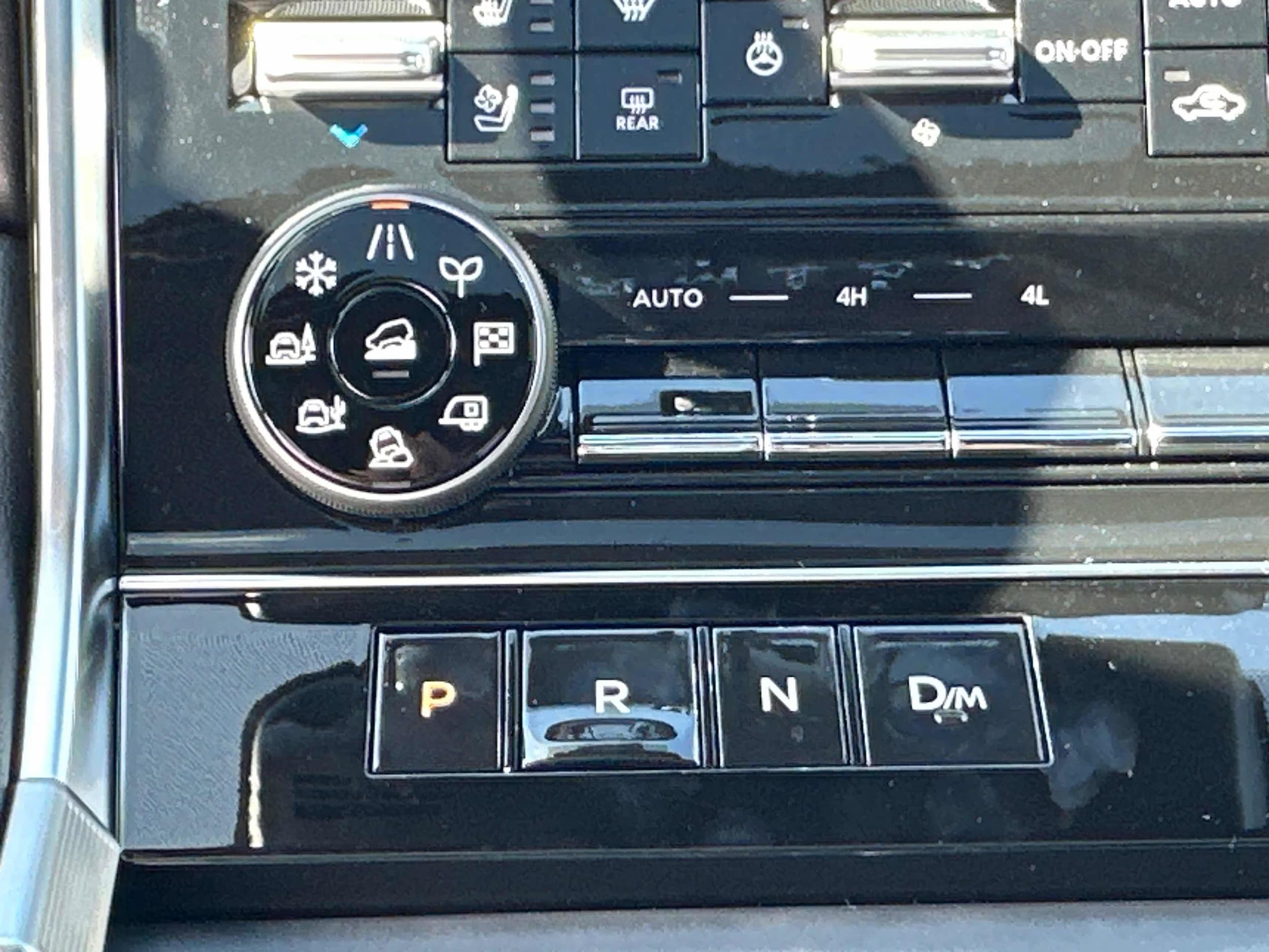 2026 Nissan Armada Platinum - Photo 39