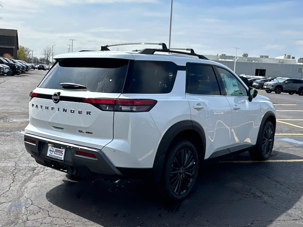 New 2026 Nissan Pathfinder SL SL 4WD