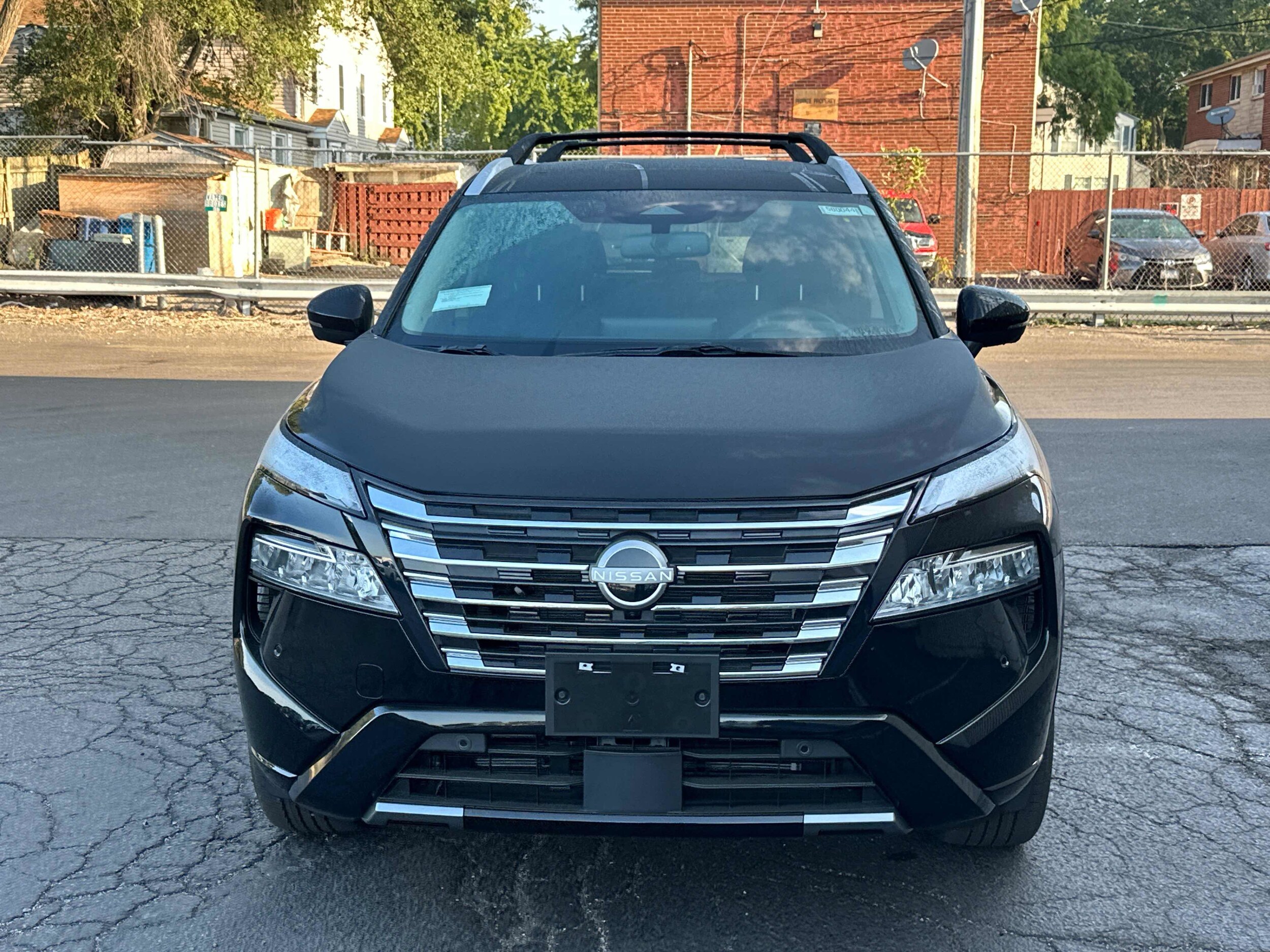 2026 Nissan Rogue Platinum photo 2
