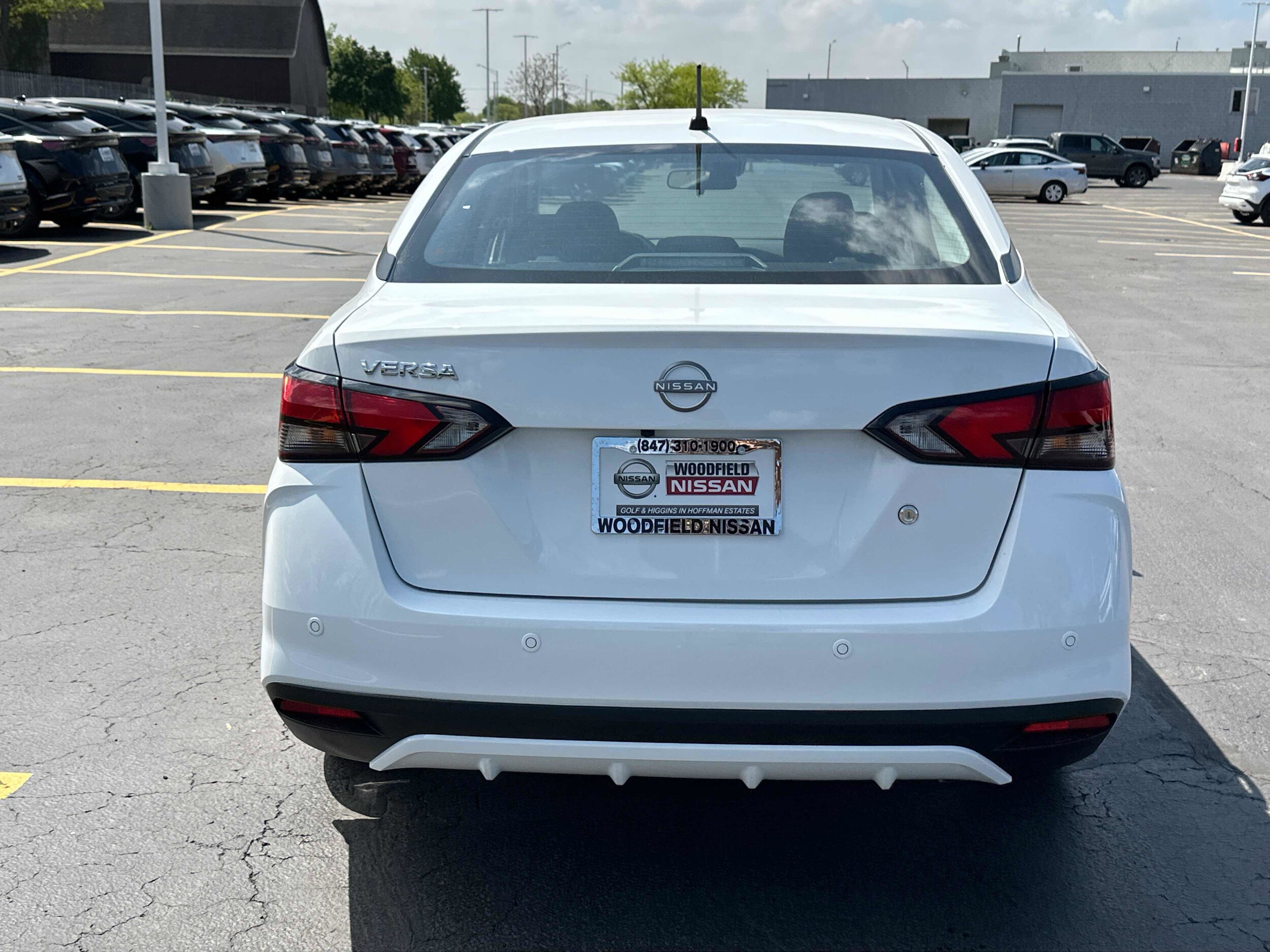 2025 Nissan Versa S photo 4