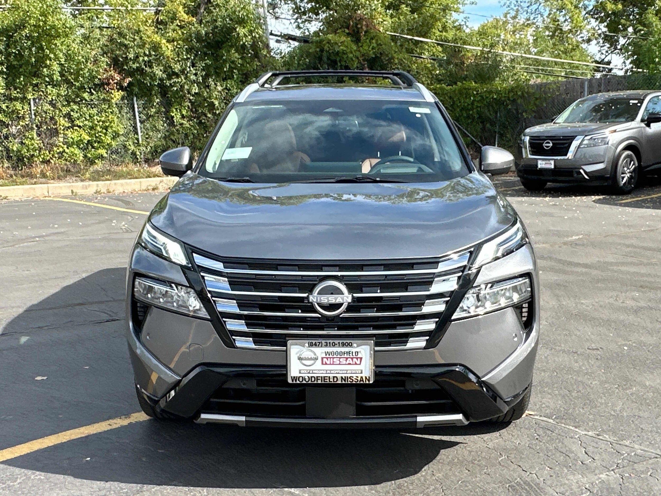 2026 Nissan Rogue Platinum photo 2