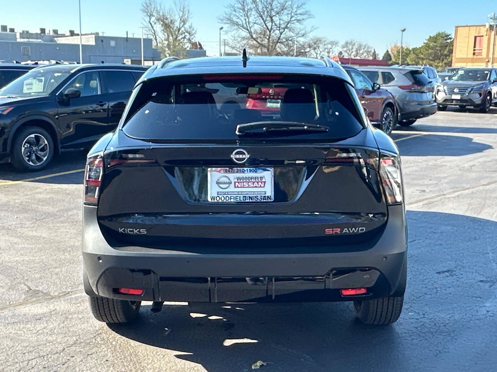 New 2026 Nissan Kicks SR SR AWD