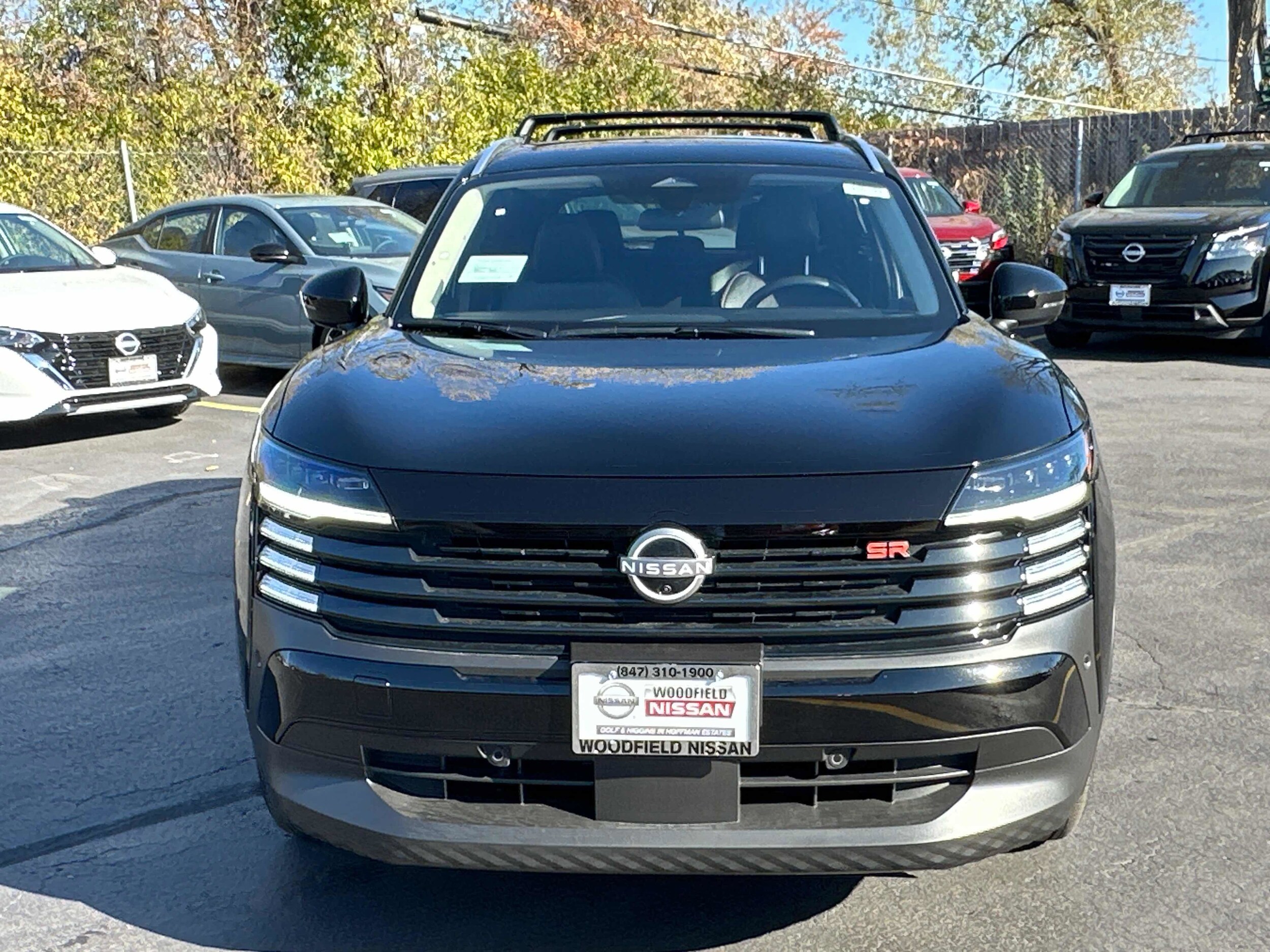 2026 Nissan Kicks SR photo 2