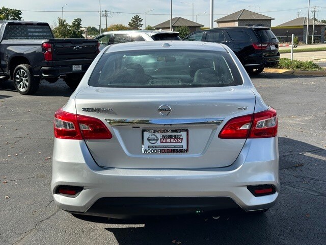 2017 Nissan Sentra SV photo 2