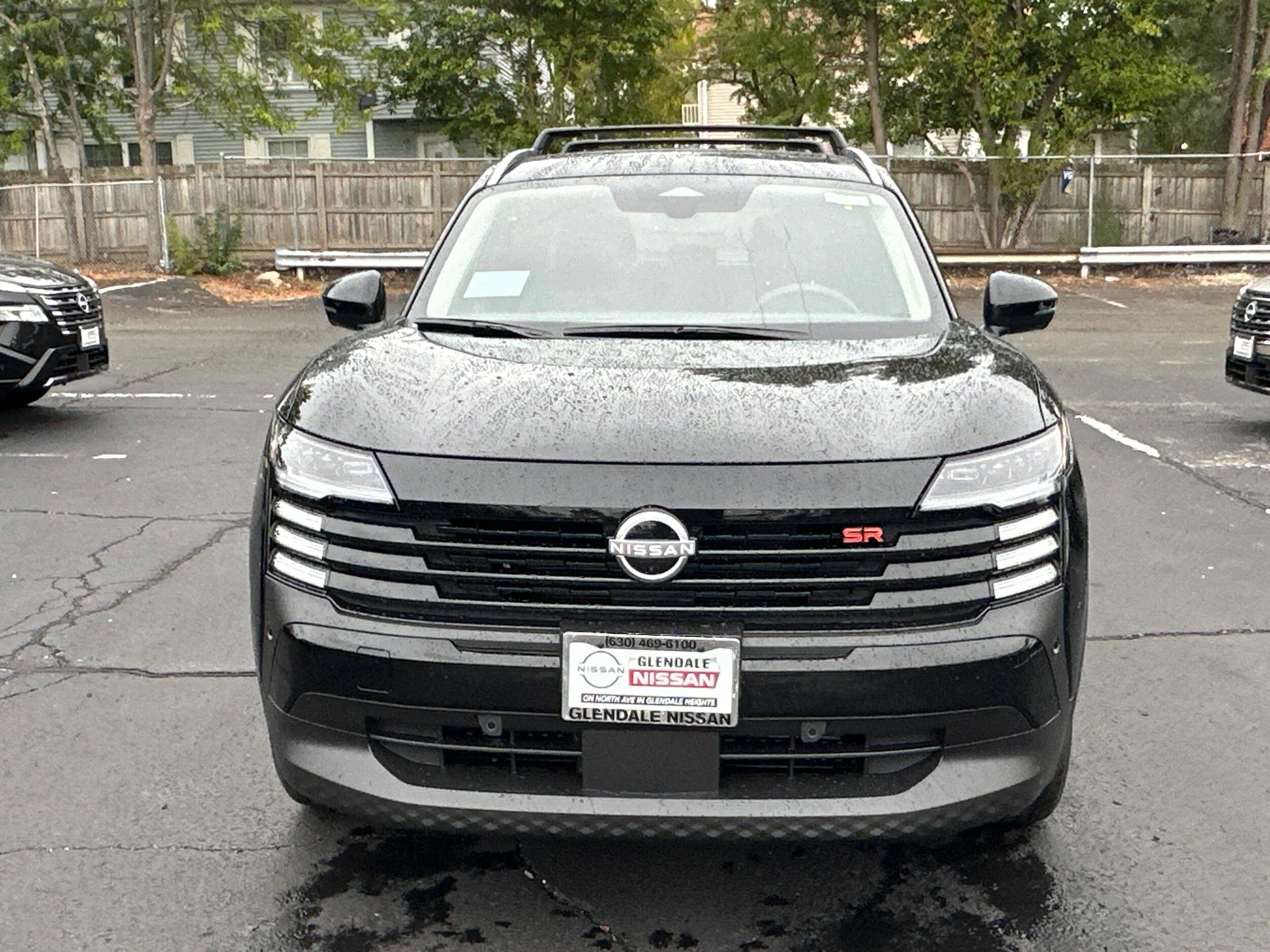 2026 Nissan Kicks SR photo 2