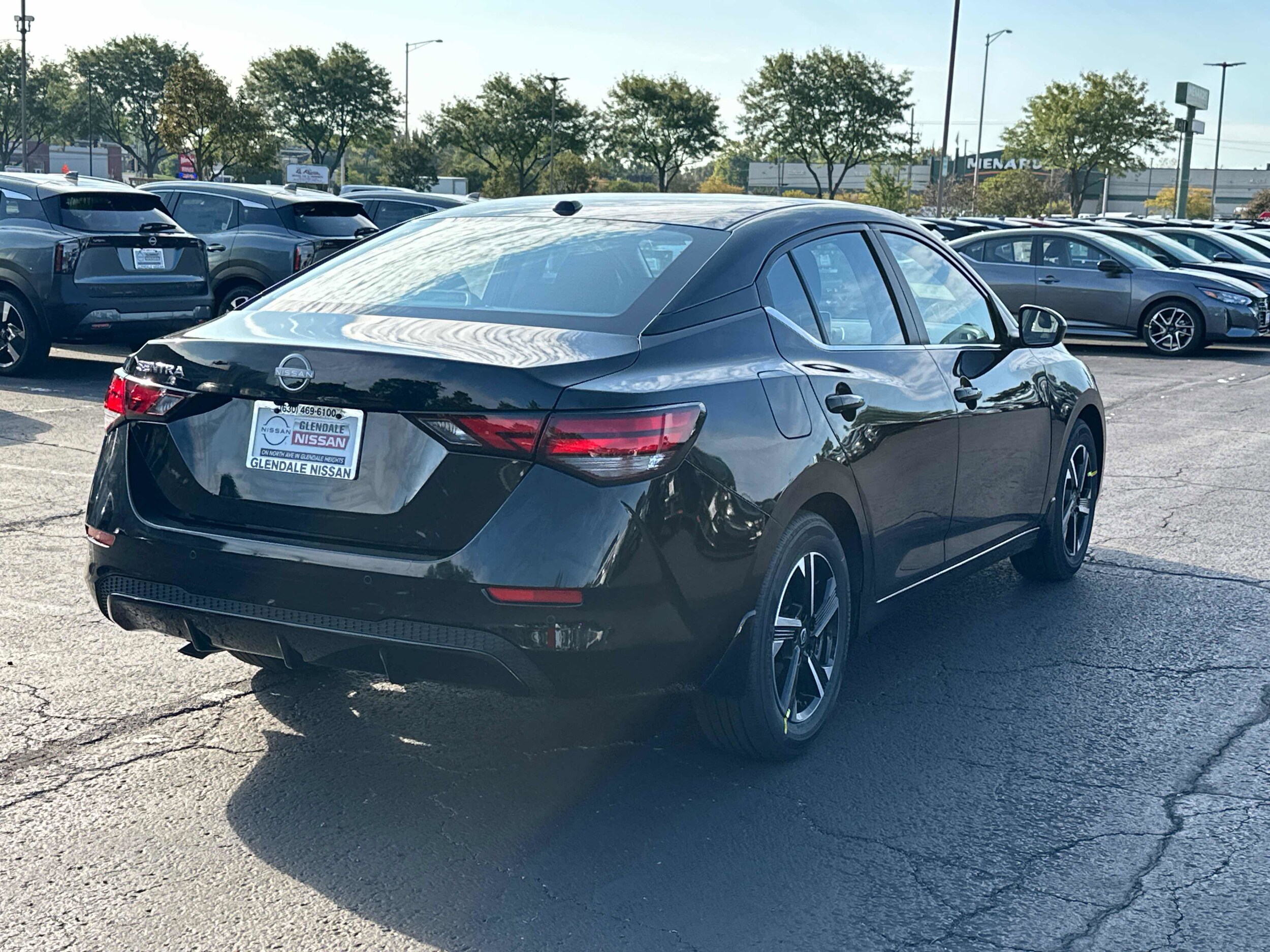 2025 Nissan Sentra SV photo 4