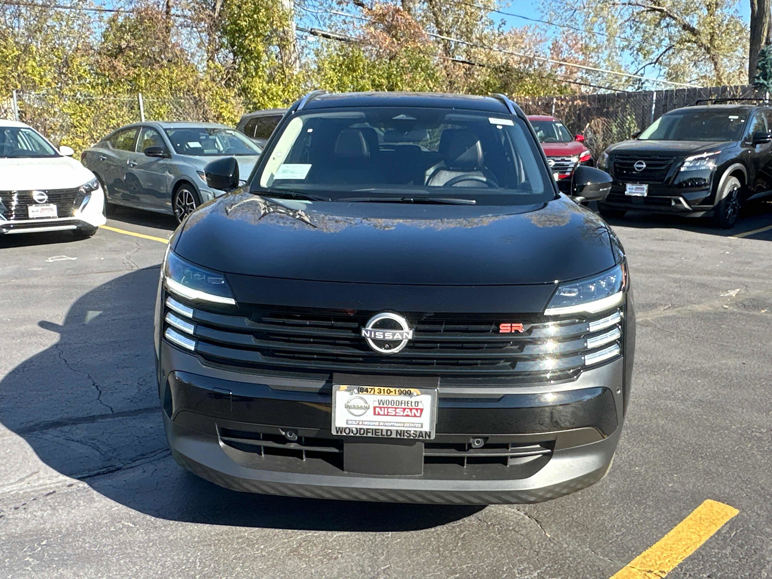 2026 Nissan Kicks SR photo 2