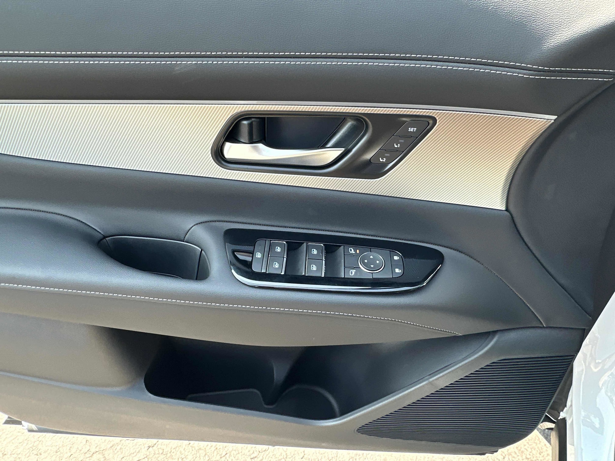 2025 Nissan Murano SL - Photo 8