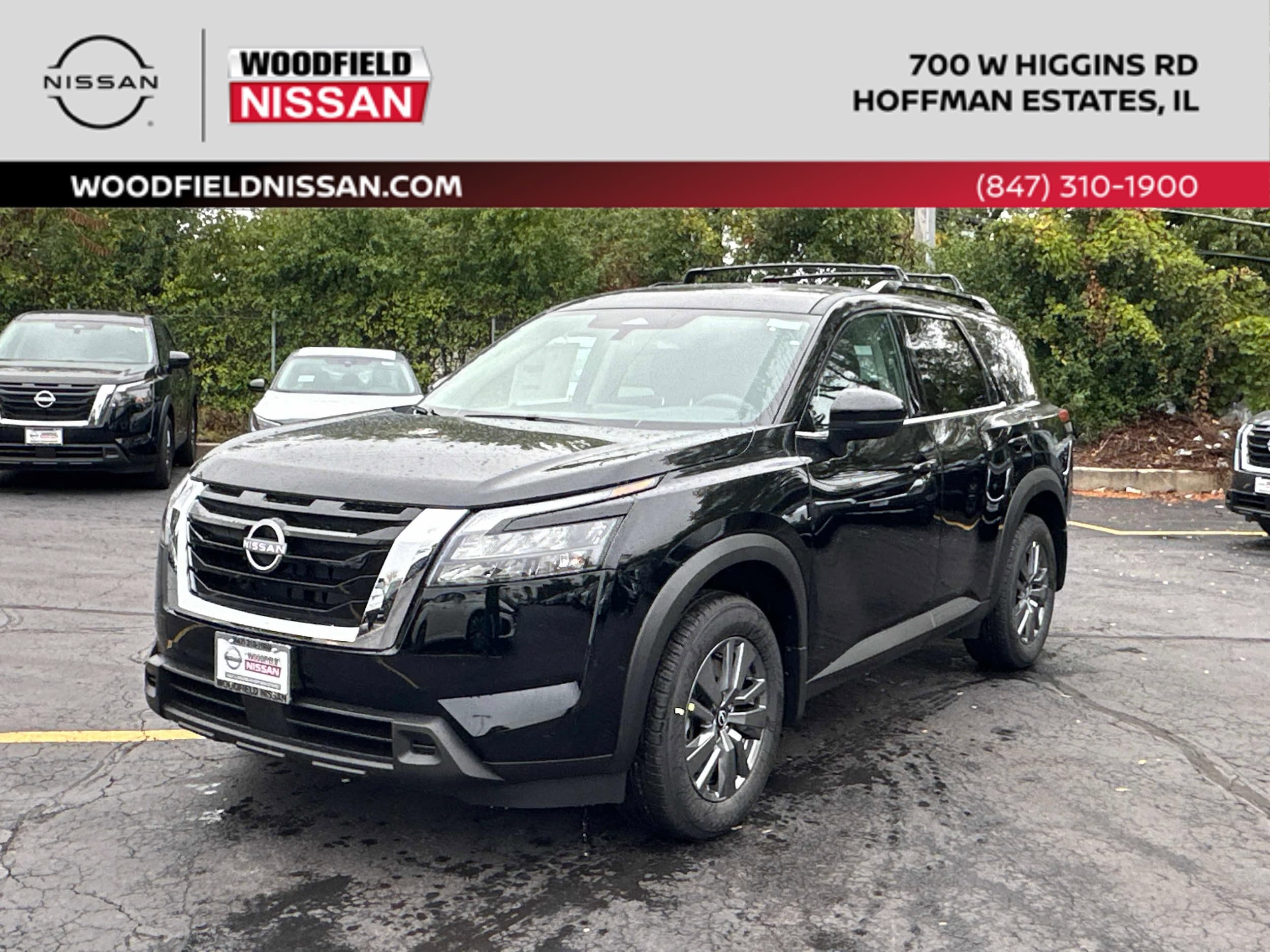 2025 Nissan Pathfinder SV's photo