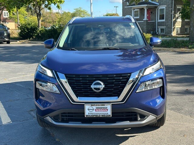 2023 Nissan Rogue SL photo 2