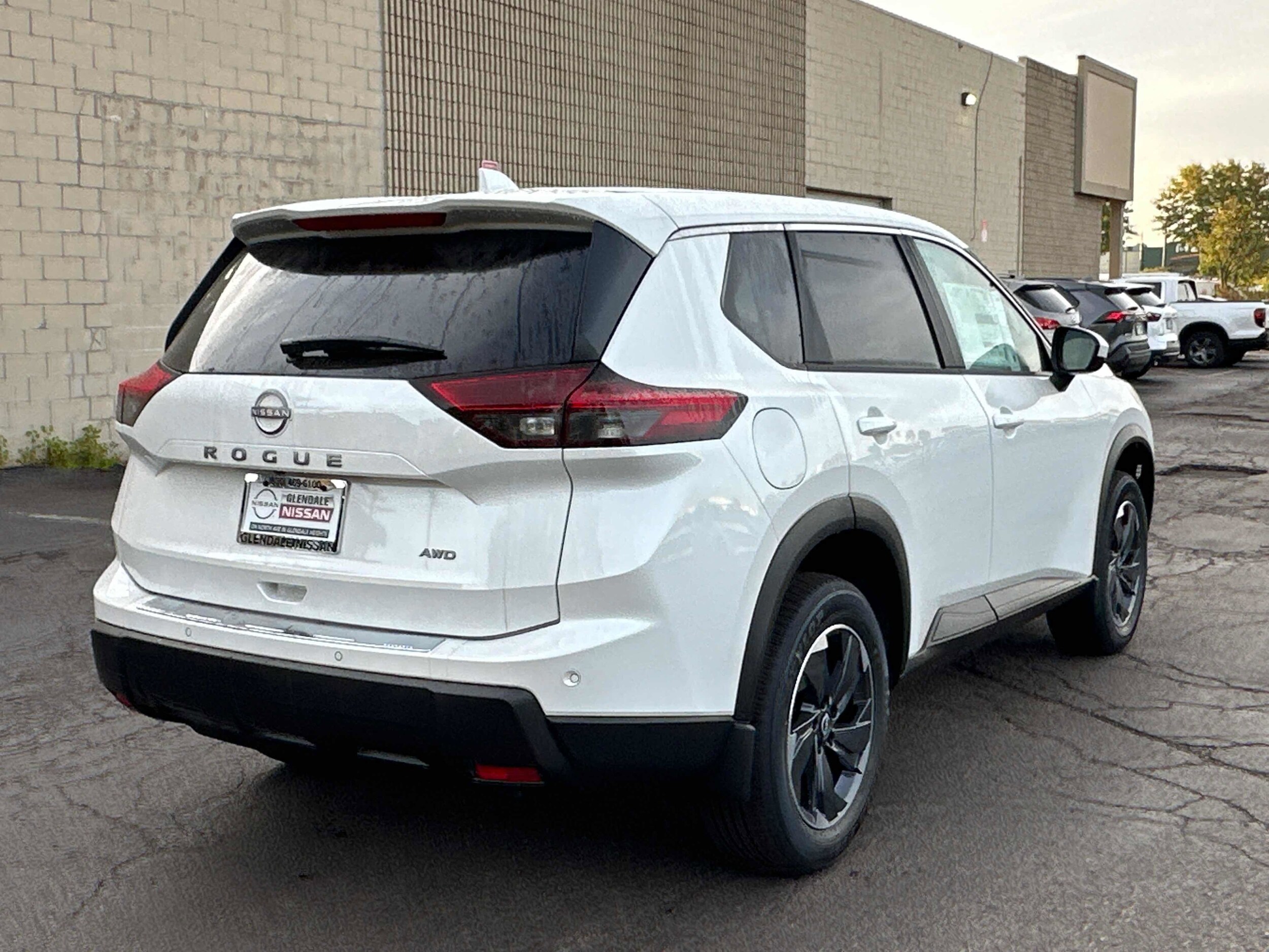 2026 Nissan Rogue SV photo 3