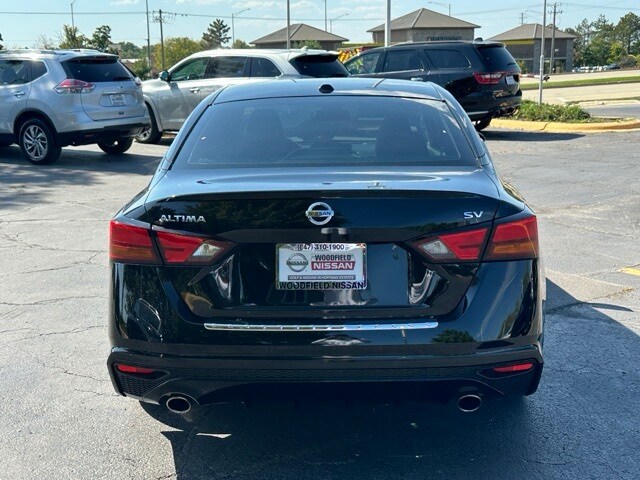 2020 Nissan Altima 2.5 SV photo 2