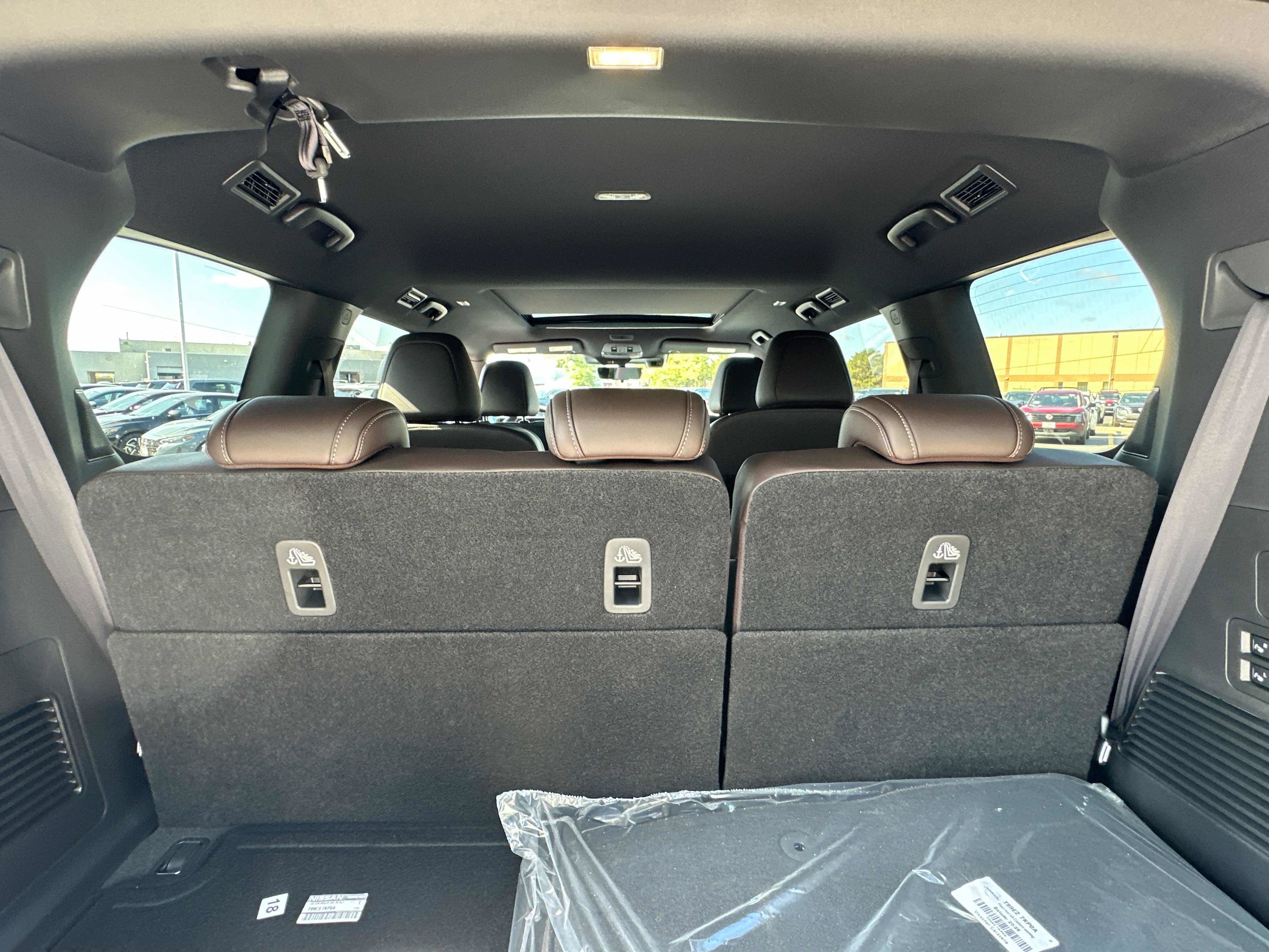 2026 Nissan Armada Platinum - Photo 18