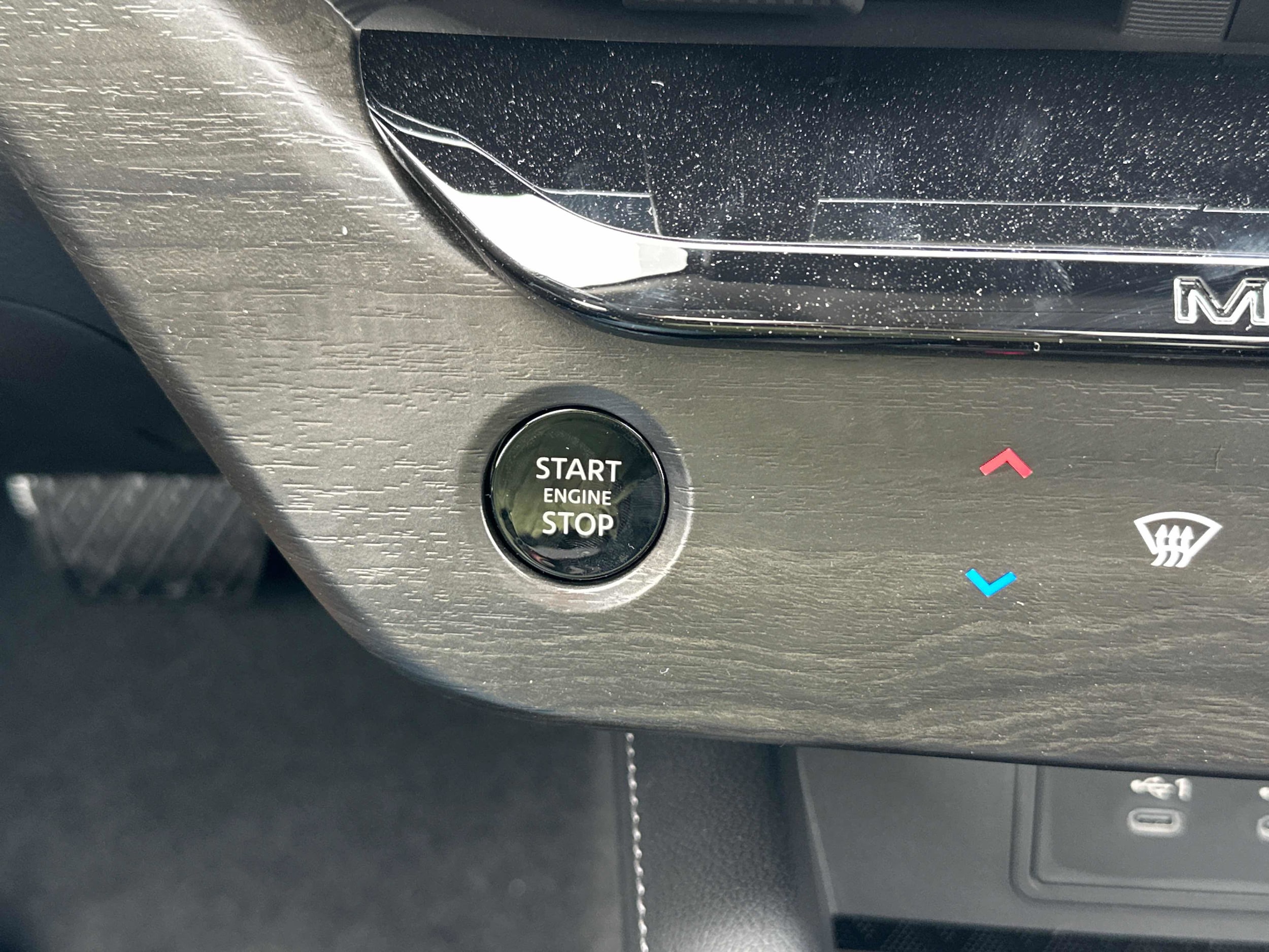 2025 Nissan Murano SL - Photo 17