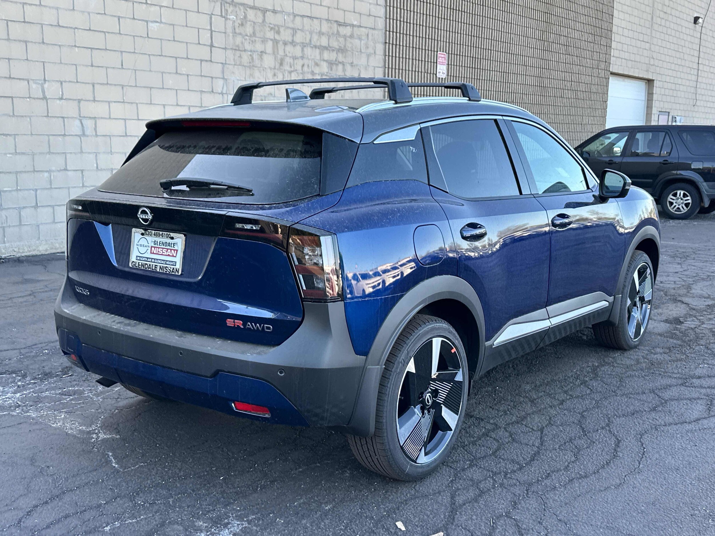 2025 Nissan Kicks SR photo 4