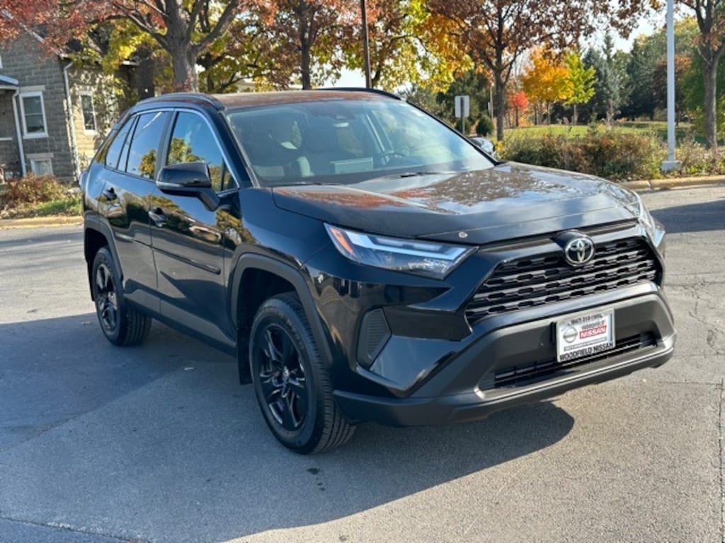 Used 2025 Toyota RAV4 XLE SUV