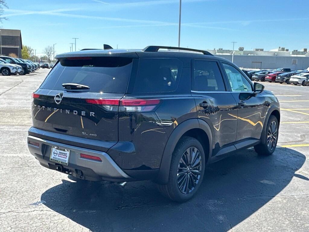 New 2026 Nissan Pathfinder SL SL 4WD