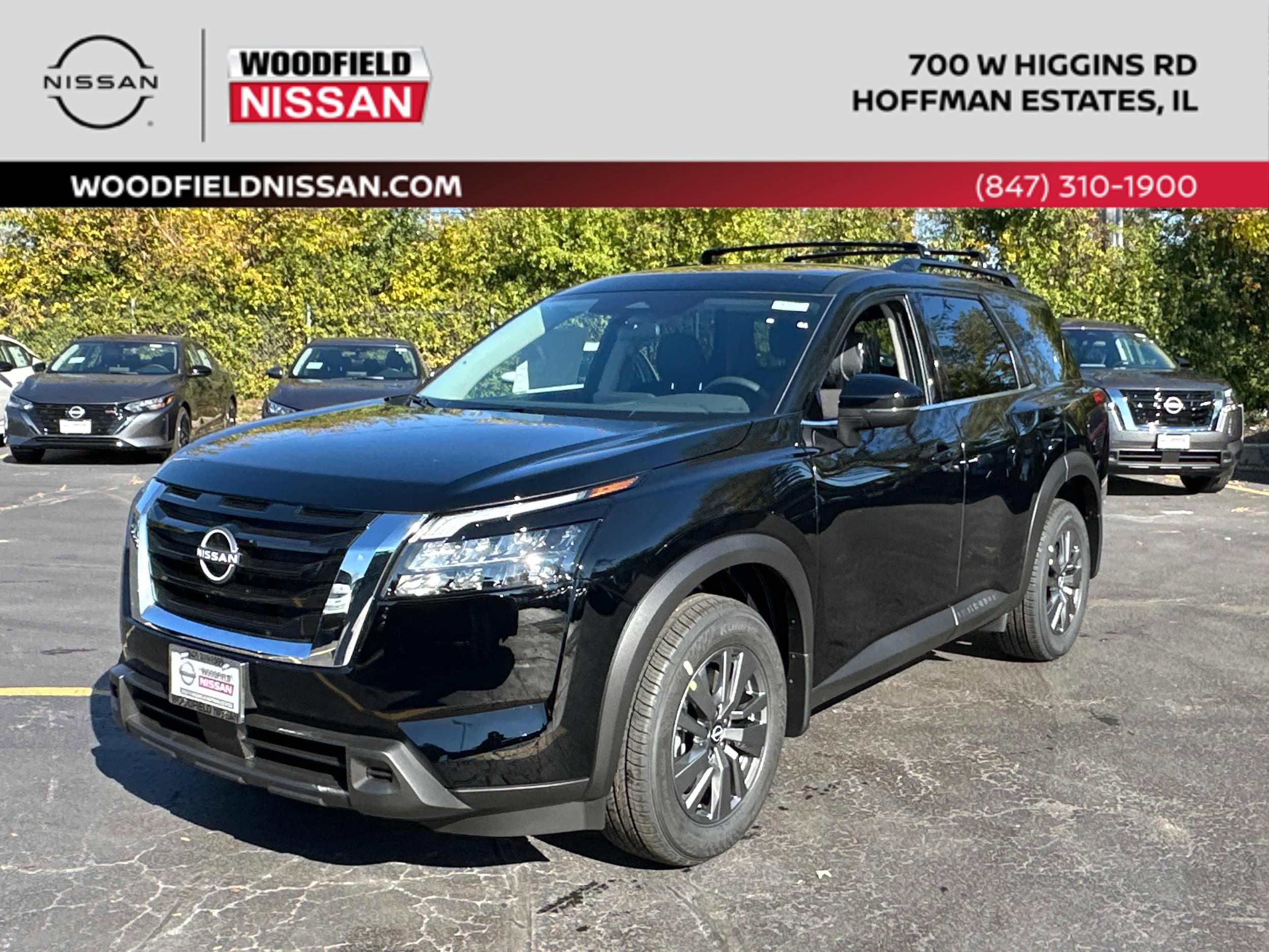 2025 Nissan Pathfinder SV's photo