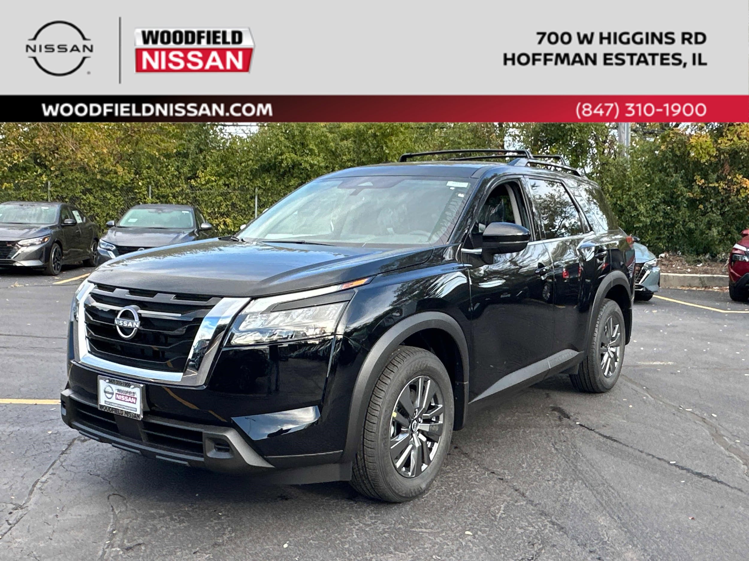 2025 Nissan Pathfinder SV's photo