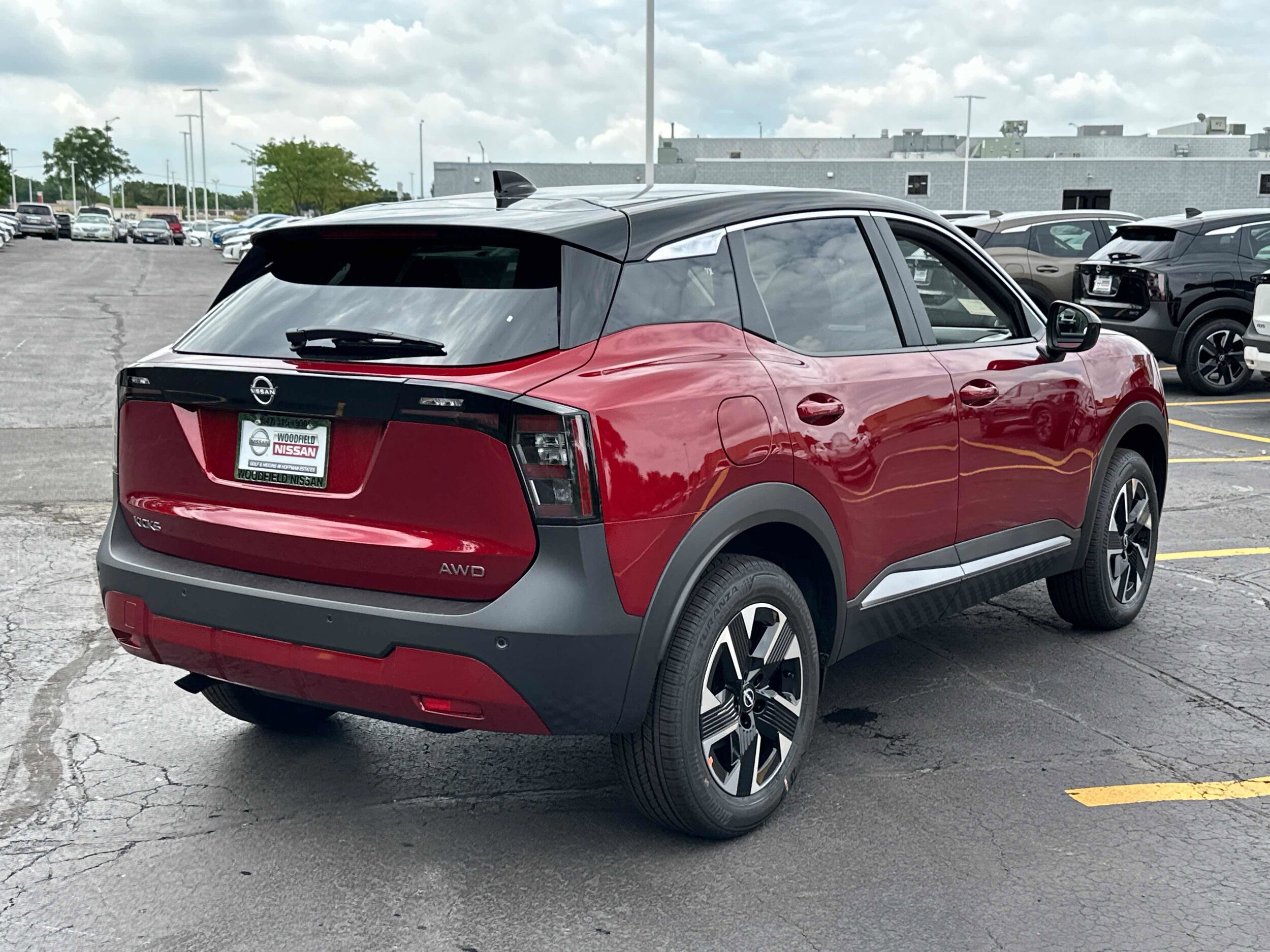 2025 Nissan Kicks SV photo 2