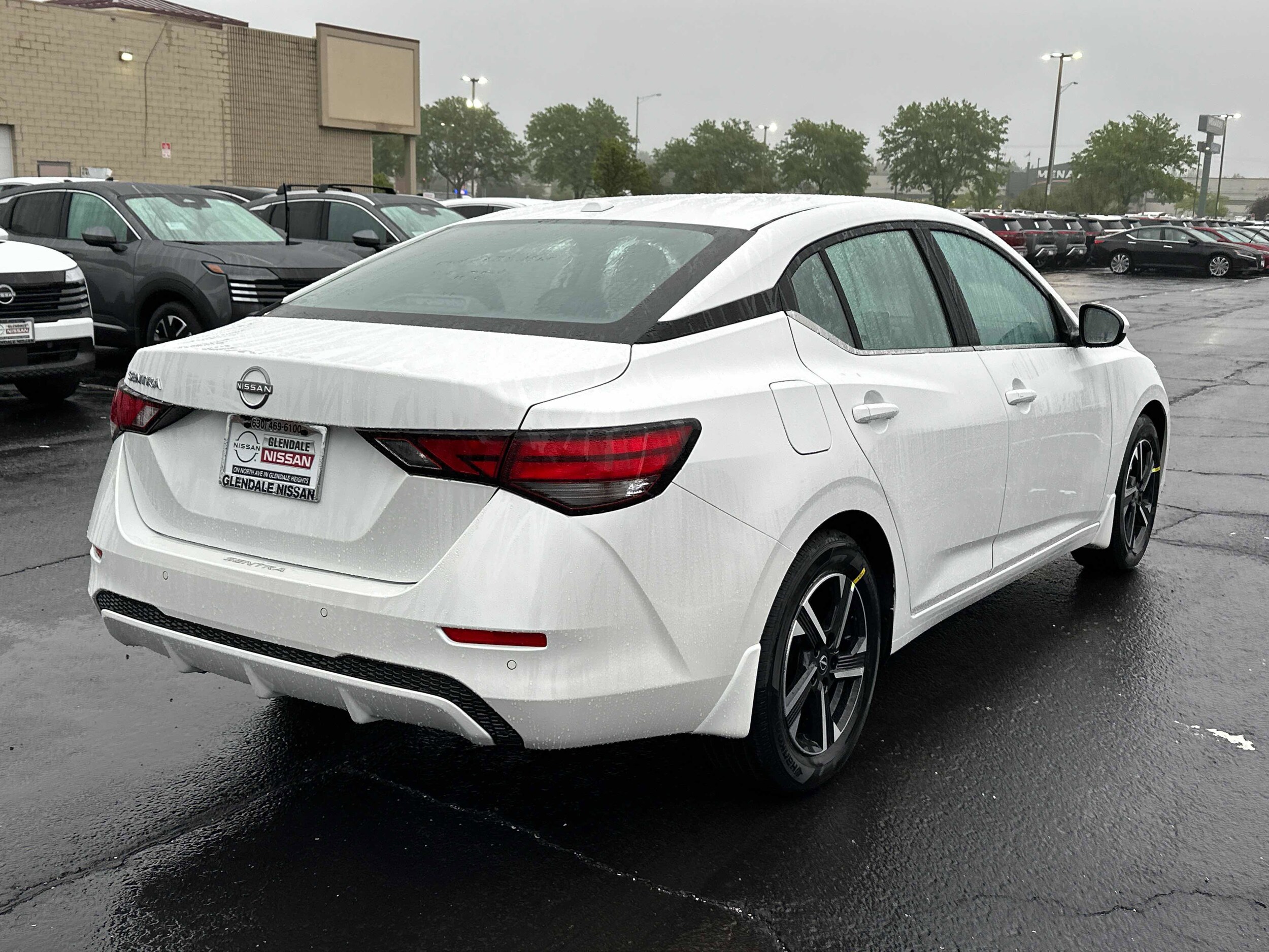 2025 Nissan Sentra SV photo 3