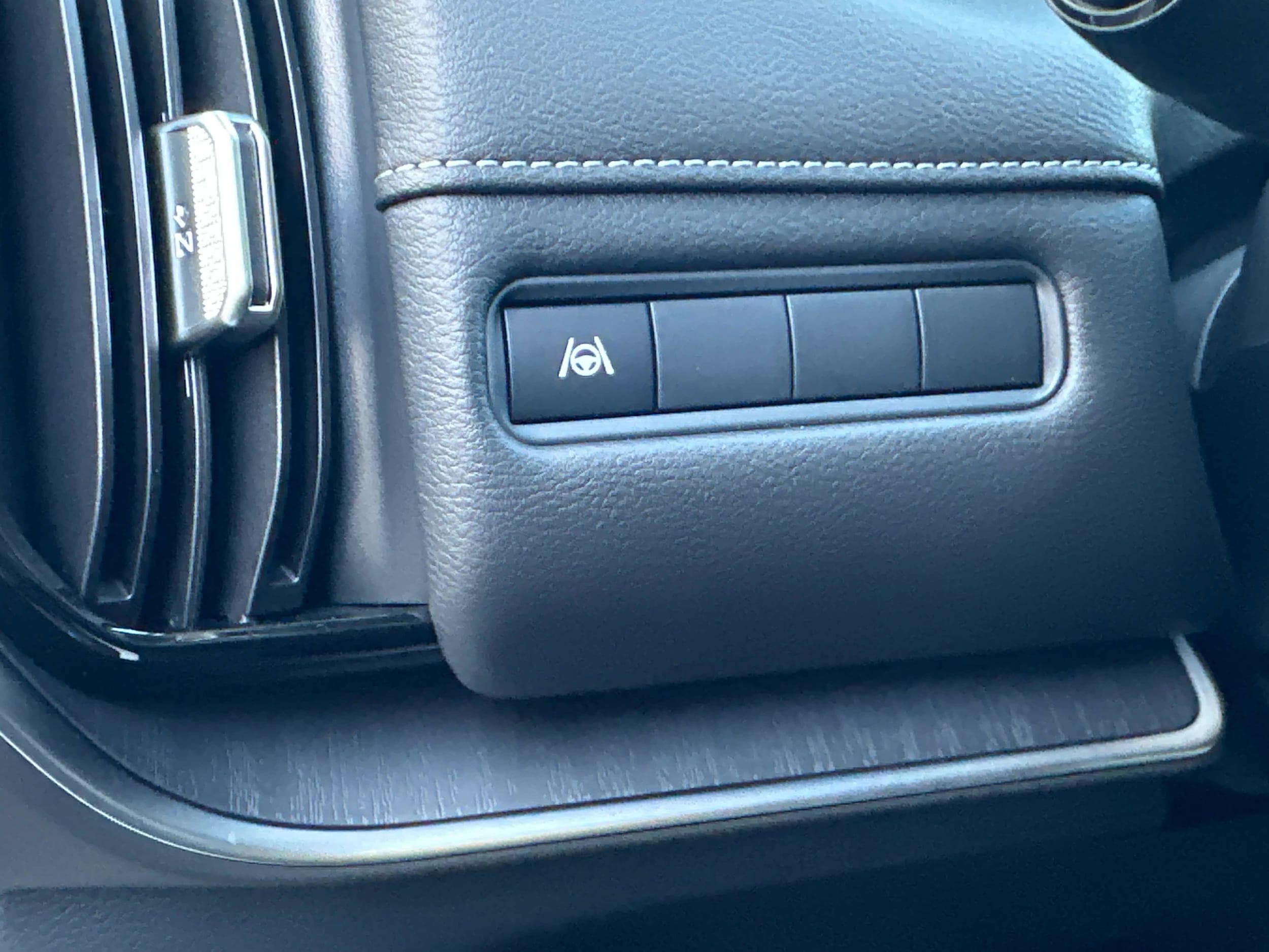 2026 Nissan Armada SV - Photo 21