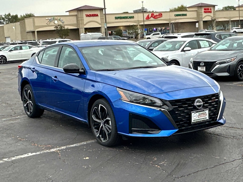 New 2025 Nissan Altima SR SR AWD
