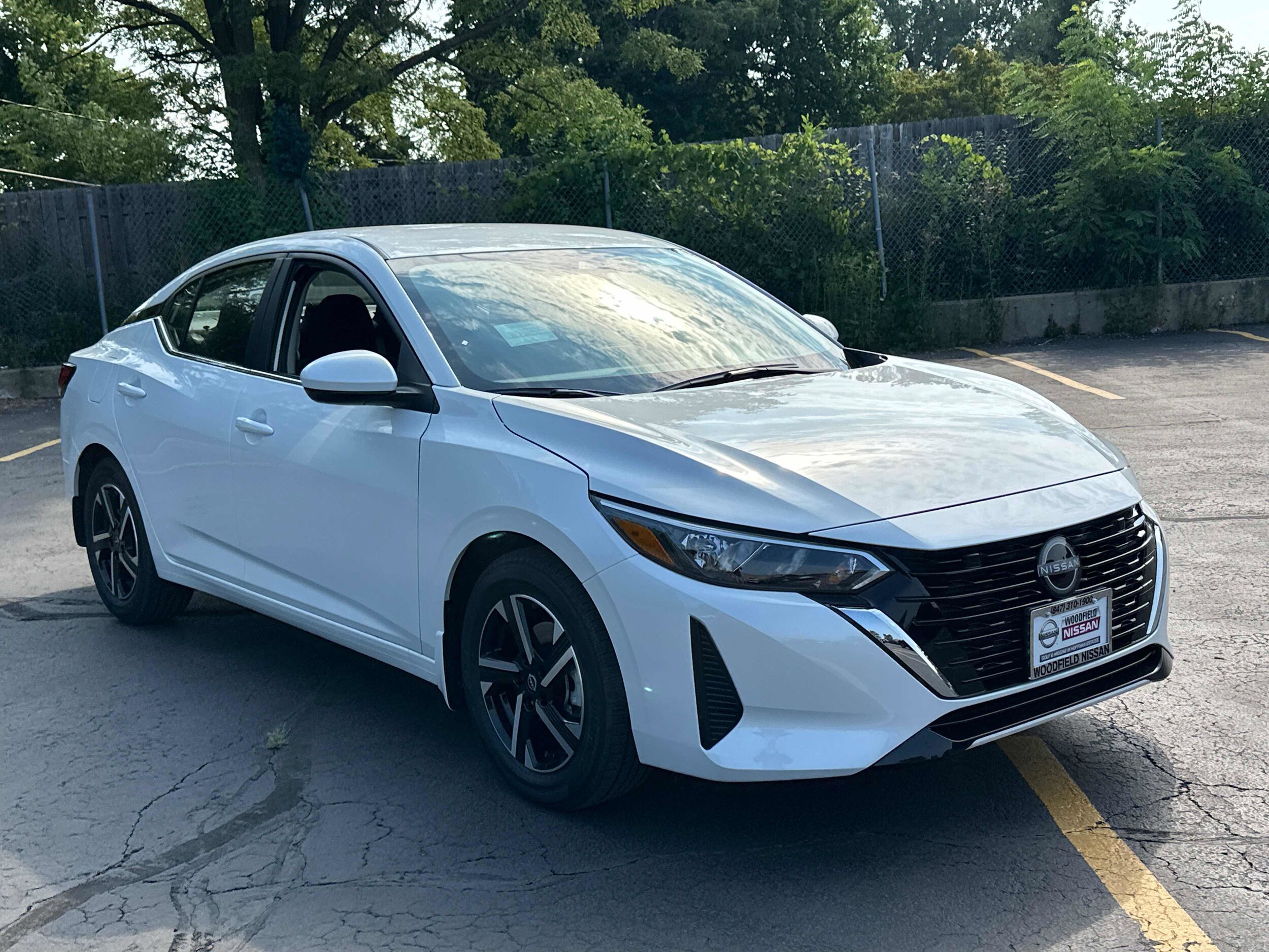 2025 Nissan Sentra SV photo 3