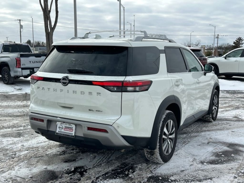 Certified 2024 Nissan Pathfinder SL SUV