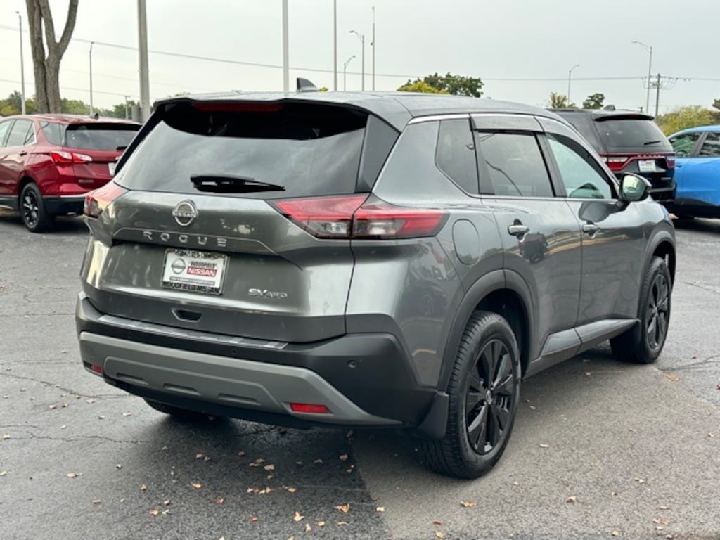Used 2022 Nissan Rogue SV SUV