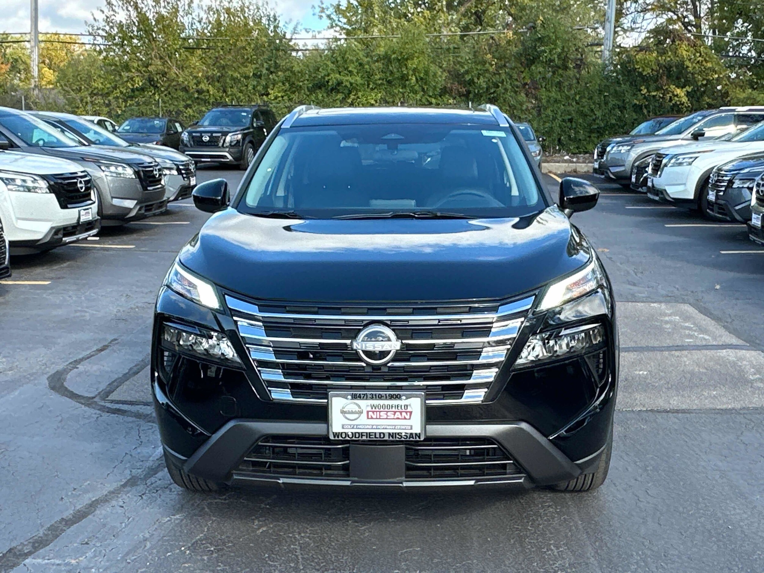 2026 Nissan Rogue AWD SV photo 2