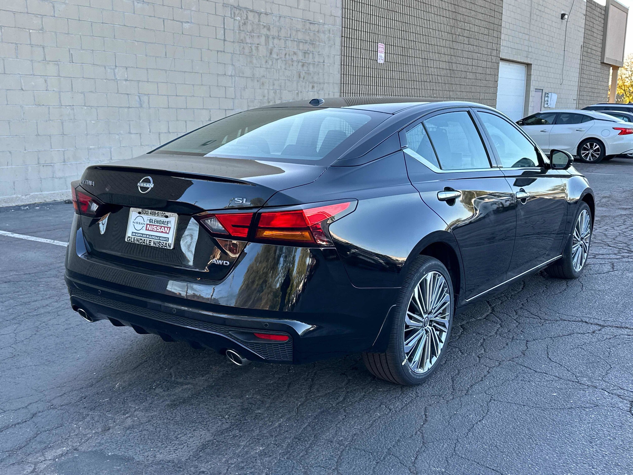 2025 Nissan Altima SL photo 2