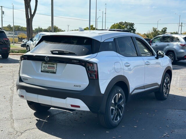 2025 Nissan Kicks SV photo 4