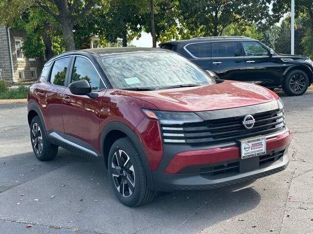2025 Nissan Kicks SV photo 3