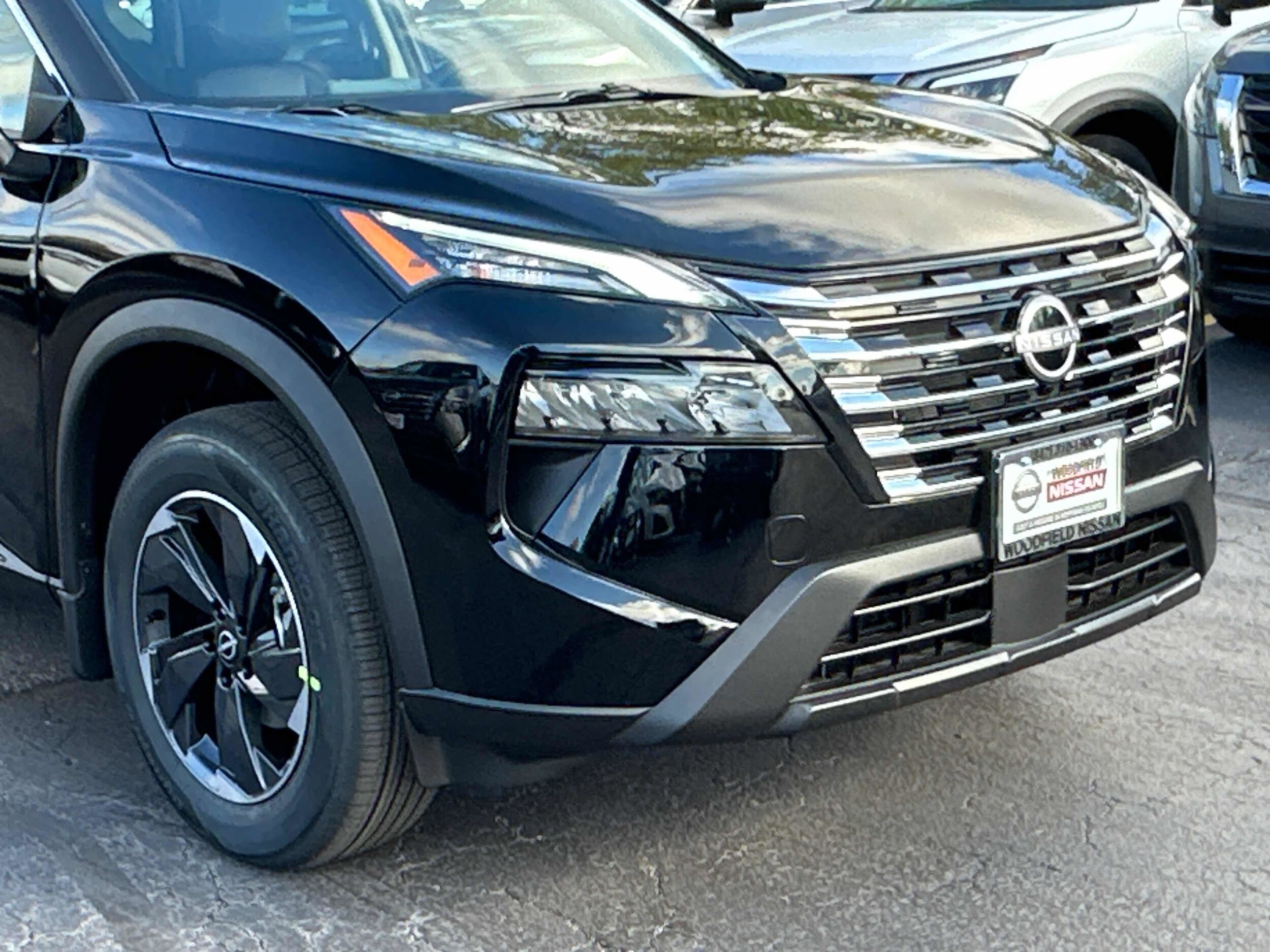 2026 Nissan Rogue AWD SV photo 3