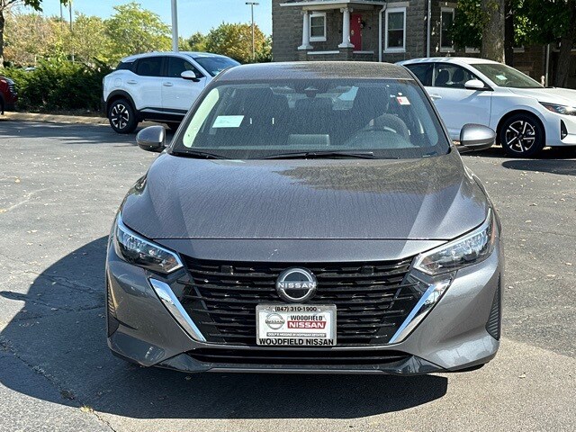 2025 Nissan Sentra SV photo 2