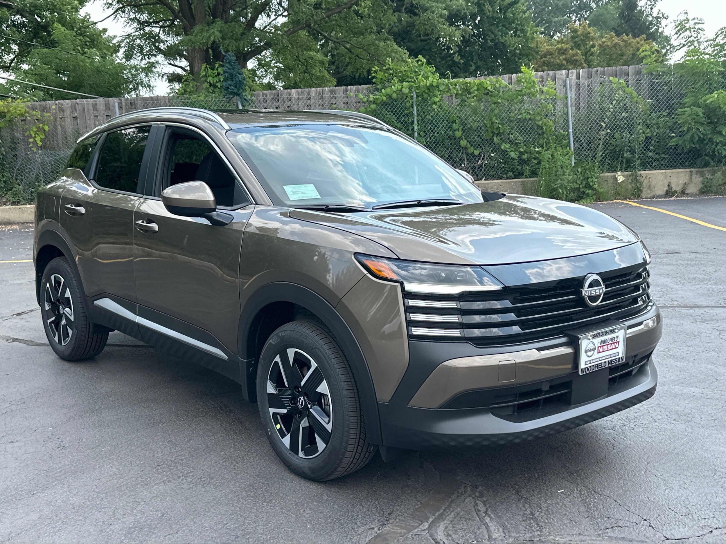 2025 Nissan Kicks SV photo 3