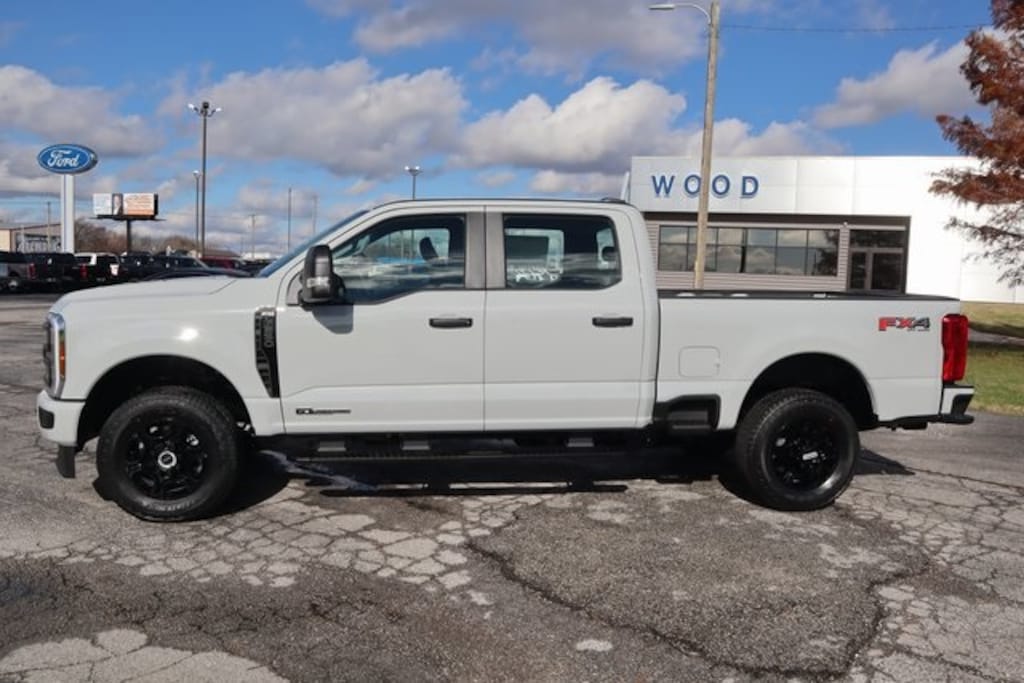 New 2026 Ford F-250 Truck Crew Cab