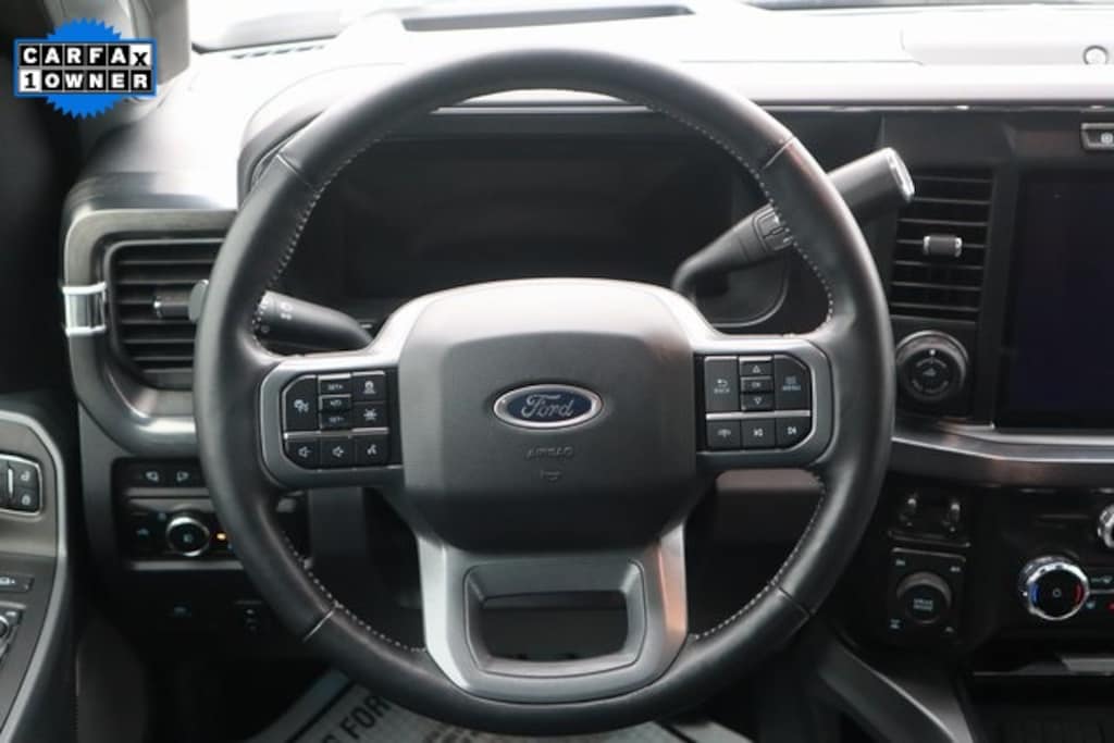 Used 2024 Ford F-250SD Lariat Truck