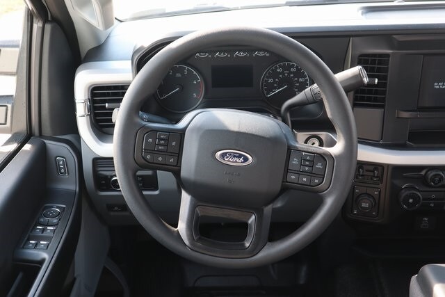 2026 Ford F-250 XL photo 4