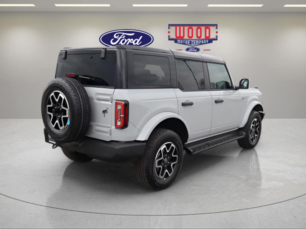 New 2026 Ford Bronco Outer Banks SUV