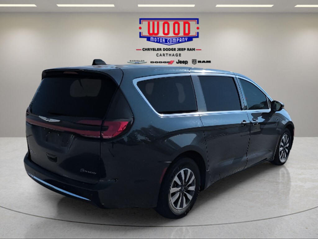 Used 2023 Chrysler Pacifica Hybrid Touring L Minivan/Van