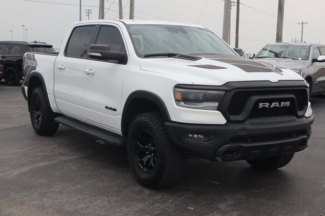 2022 Ram 1500 Rebel photo 2
