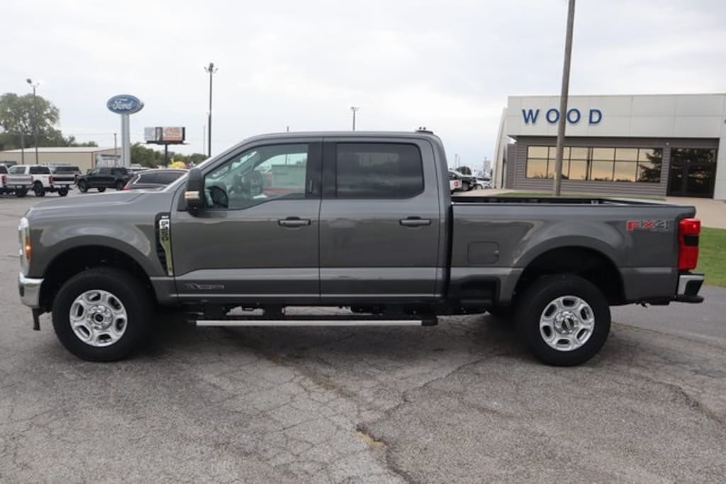New 2026 Ford F-250  Truck Crew Cab