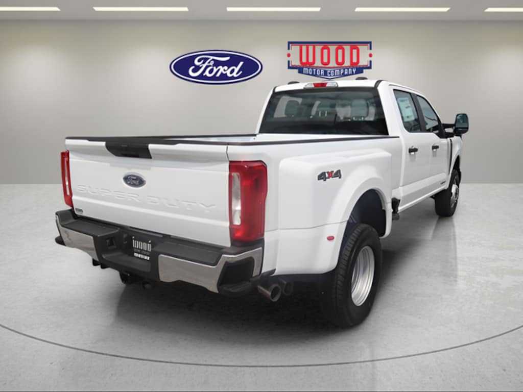 New 2026 Ford F-350 Truck Crew Cab
