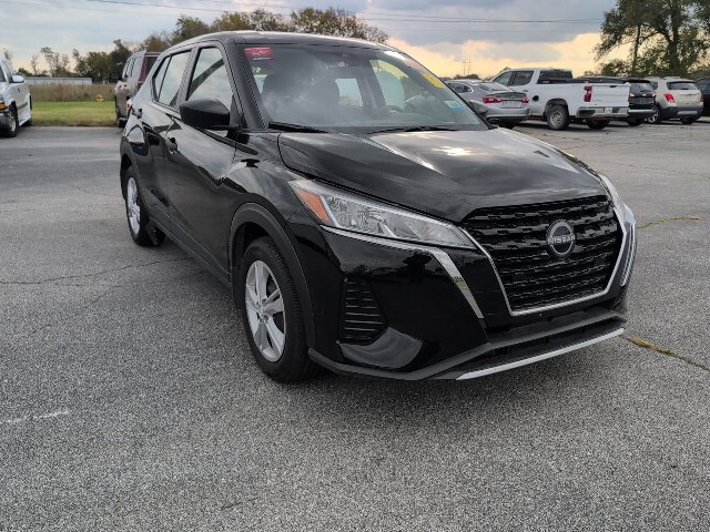 Used 2025 Nissan Kicks Play S SUV