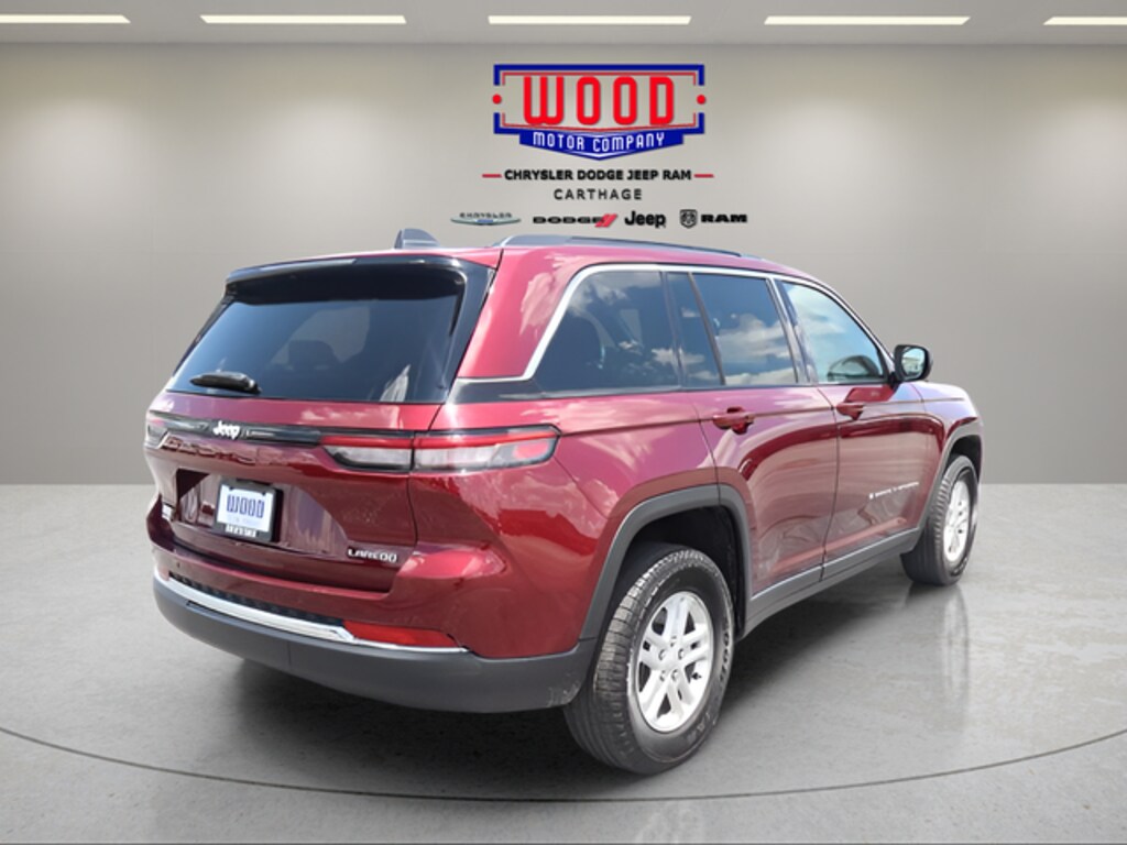 Used 2025 Jeep Grand Cherokee Laredo SUV